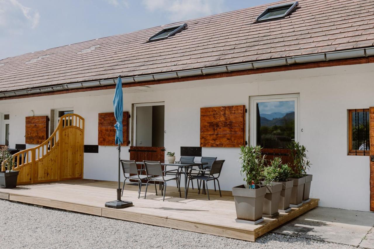 Domaine Les Hirondelles Carmen Villa Domessin Екстериор снимка